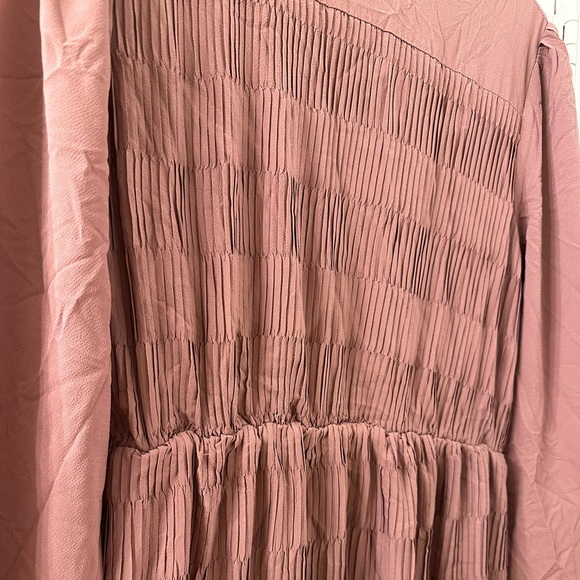 Roolee Midi Silk Blush Dress in Medium - Picture 5 of 6